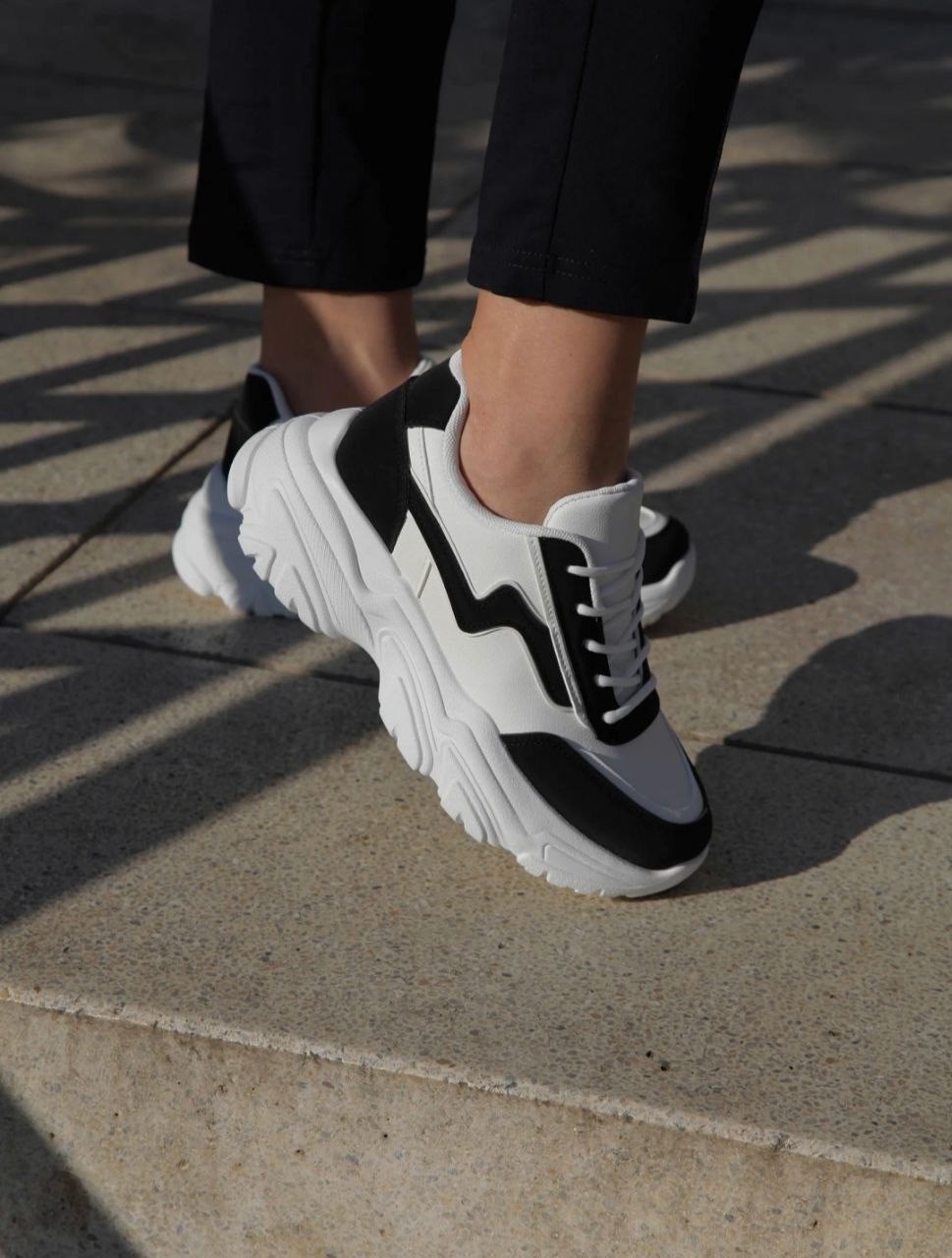 ,женские кроссовки,кроссовки с массивной подошвой,модные кроссовки,женские массивные кроссовки