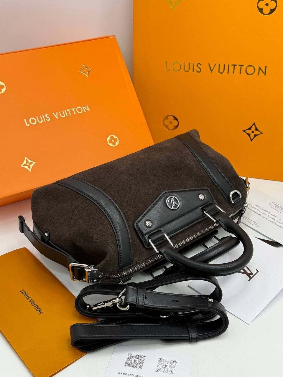 классическая сумка speedy louis vuitton с монограммой,дорожная сумка louis vuitton,сумка louis vuitton,женская сумка louis vuitton,louis vuitton модная сумка с замком