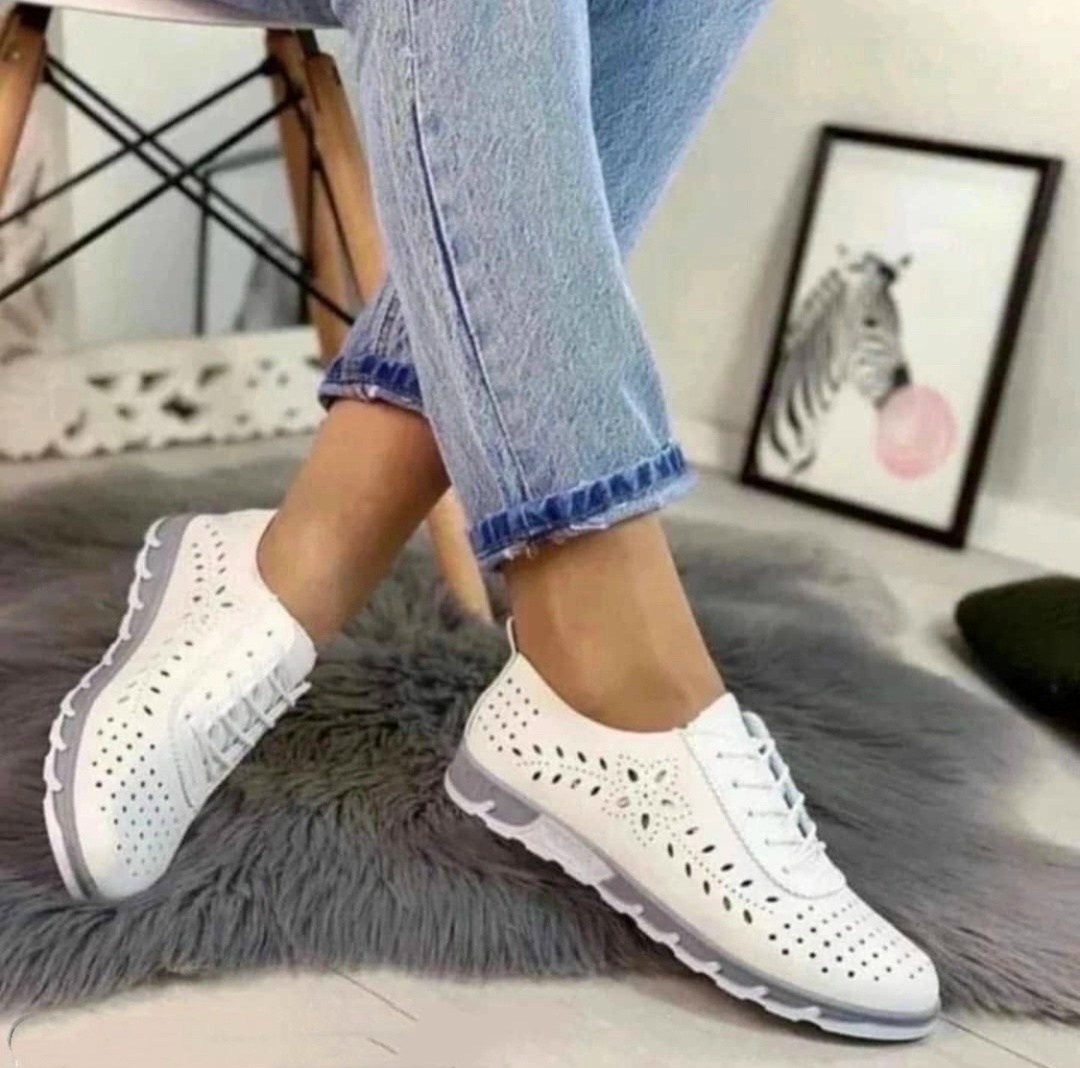 ,кроссовки женскиe,кеды с перфорацией,туфли с перфорацией,кроссовки женские белые