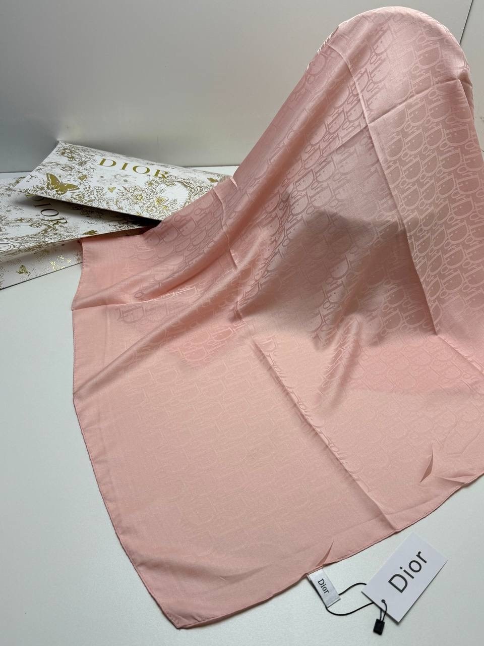 платок однотонный,брендовый платок,модные платки,палантин женские,платки диор