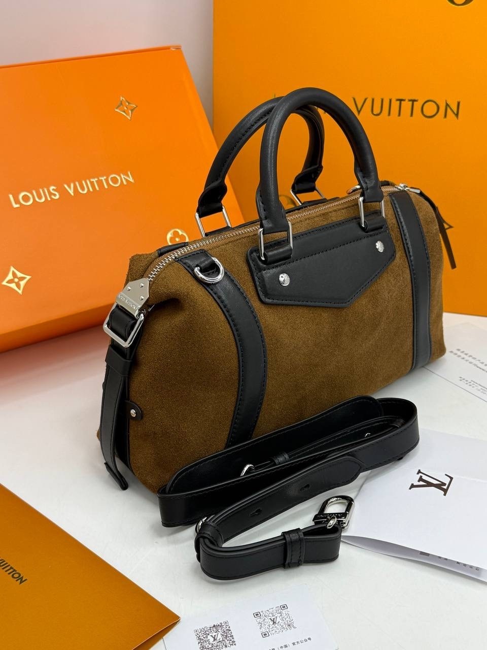 классическая сумка speedy louis vuitton с монограммой,дорожная сумка louis vuitton,сумка louis vuitton,женская сумка louis vuitton,louis vuitton модная сумка с замком