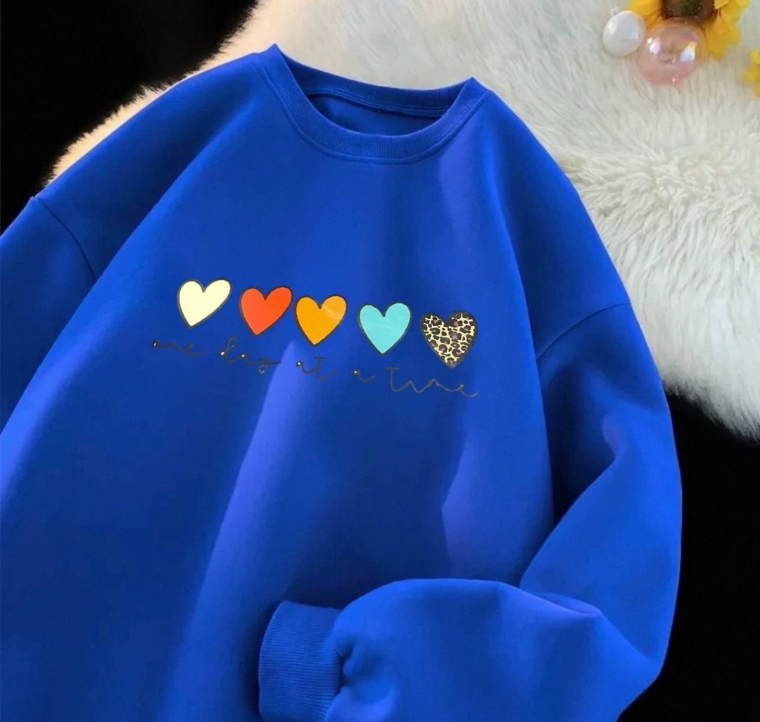 свитшот женский,свитшот на флис,повседневный свитшот,свитшот с принтом сердечком,модные свитшоты