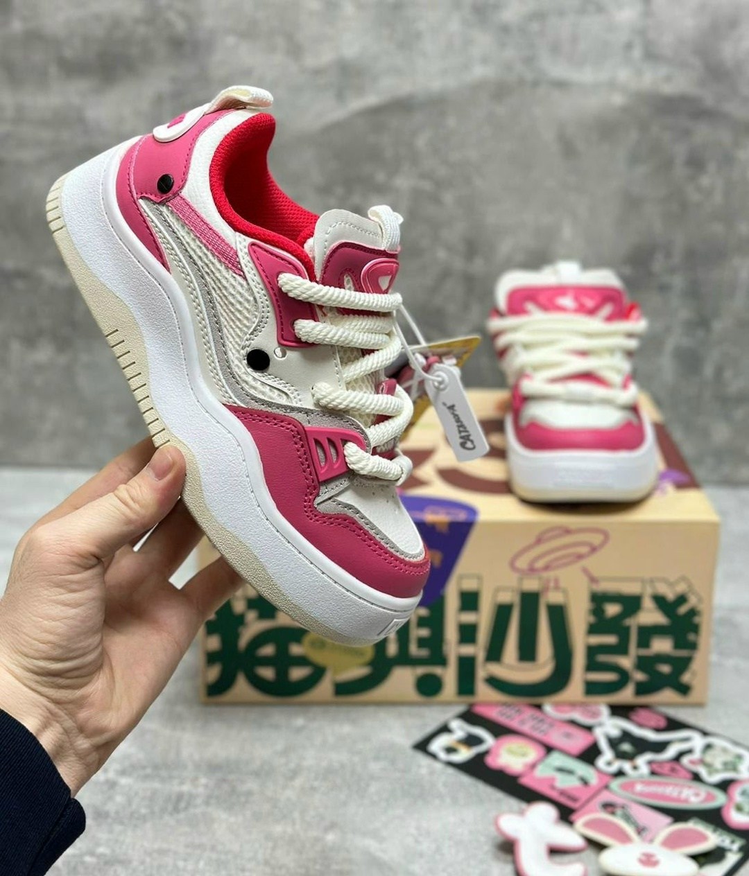 кроссовки,низкие кроссовки,кроссовки женские,кроссовки модные,спортивная