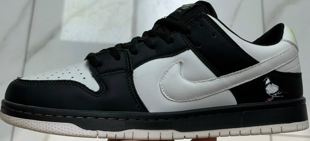nike sb dunk low staple panda pigeon,nike sb dunk panda pigeon,nike sb dunk low pro (black pigeon),nike sb dunk low pro,dunk low nike