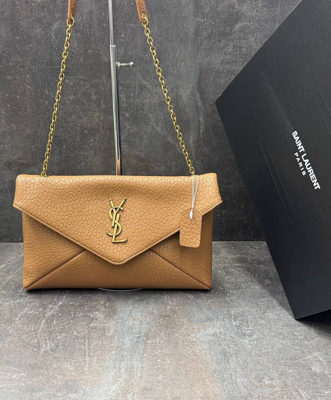 сумка yves saint laurent,клатч saint laurent,клатч,графитовый клатч cassandre saint laurent matelasse,клатч вечерний сумка