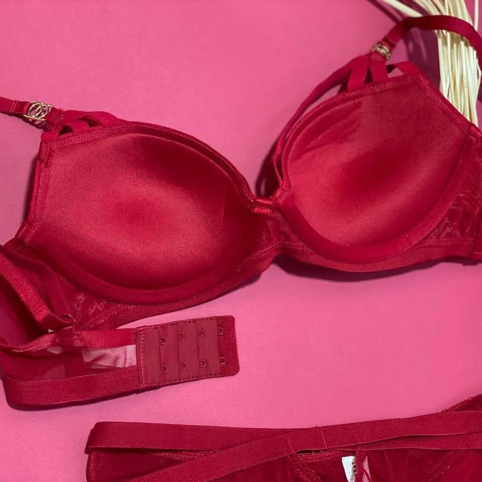 комплект женского нижнего белья,комплект нижнего белья,комплект белья женский,красивый комплект нижнего белья,комплект нижнее