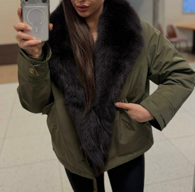 парка с натуральным мехом,зеленая парка с мехом,парка с мехом,парка с натуральным мехом женская,укороченная парка с мехом