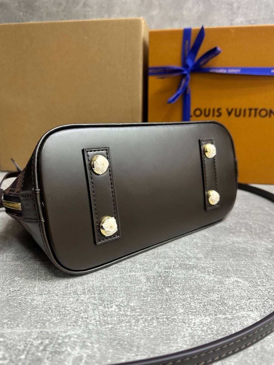 сумка louis vuitton,луи виттон сумка,сумка луи виттон альма,модная сумка,сумка женская louis vuitton