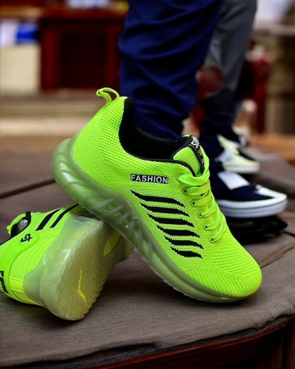 кроссовки,кроссовки strobbs, спортивная,удобные кроссовки,спортивные кроссовки