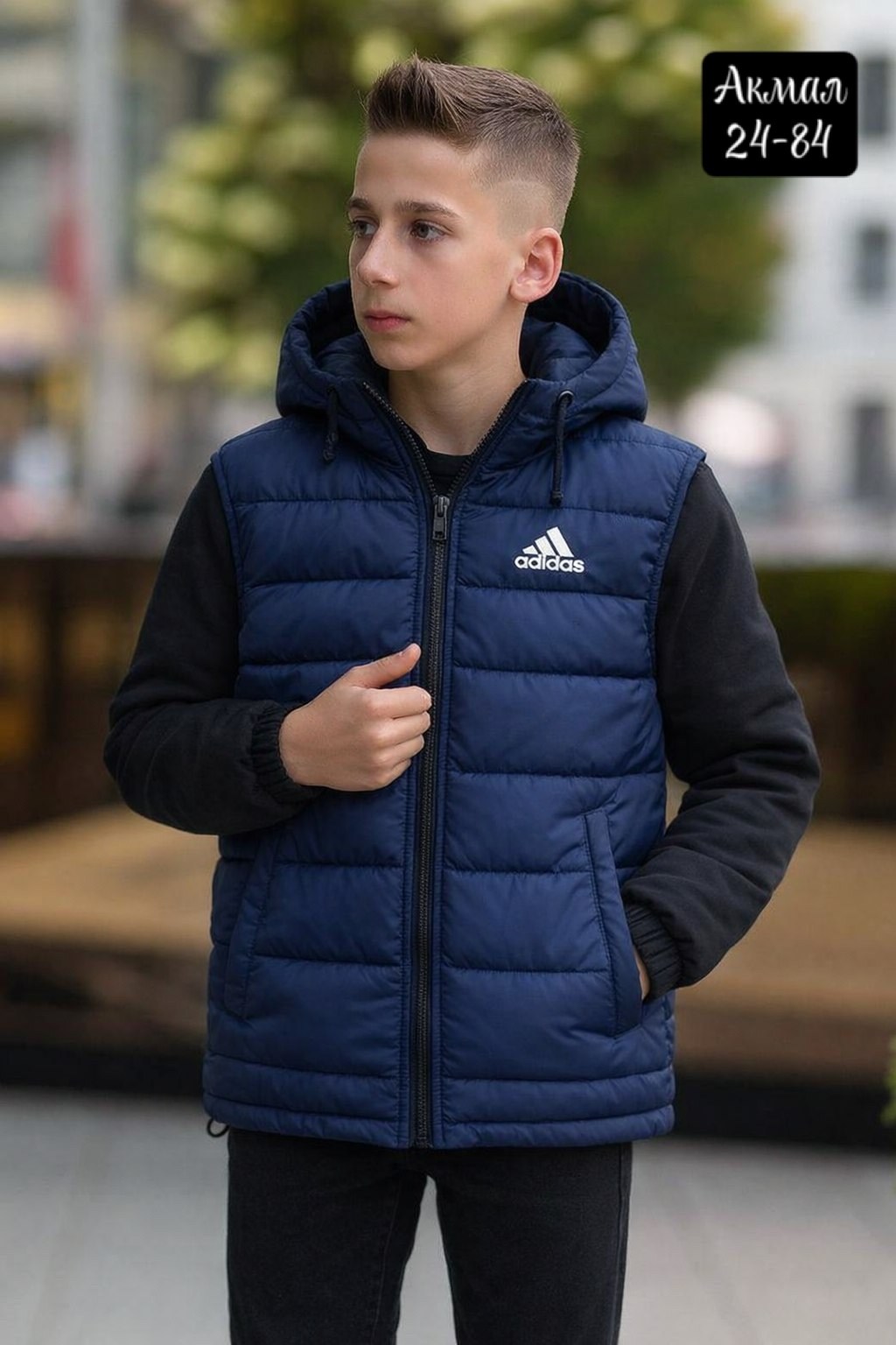 жилетка adidas,жилет утепленный adidas,жилет adidas,жилетка адидас 2011 года,жилетка адидас