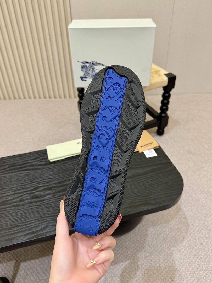 кроссовки burberry,комбинированные кроссовки burberry vintage check,мужские комбинированные кроссовки burberry 2026 бежевые с черным в клетку,кроссовки burberry берберри черные в клетку кеды,