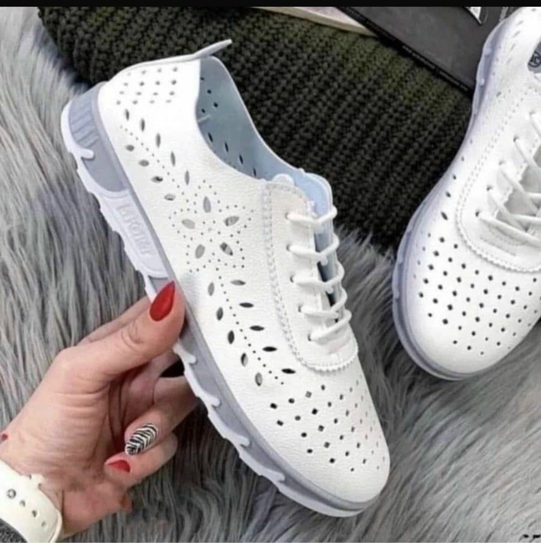 ,кроссовки женскиe,кеды с перфорацией,туфли с перфорацией,кроссовки женские белые