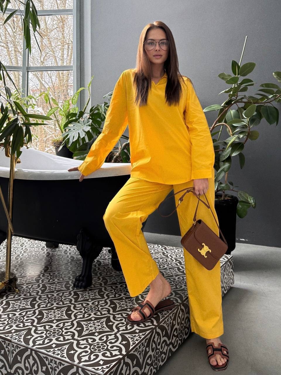 брючный костюм в пижамном стиле,костюм в пижамном стиле,стильные женские костюмы,костюм в пижамном стиле хлопок,женские брючные костюмы