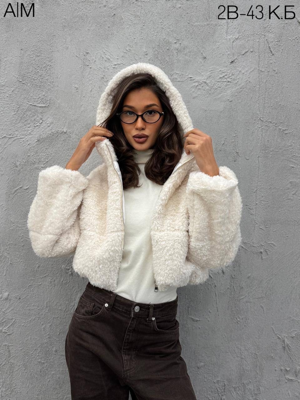 модная куртка,куртка женская,куртка демисезонная,короткая куртка,куртка плюшевая