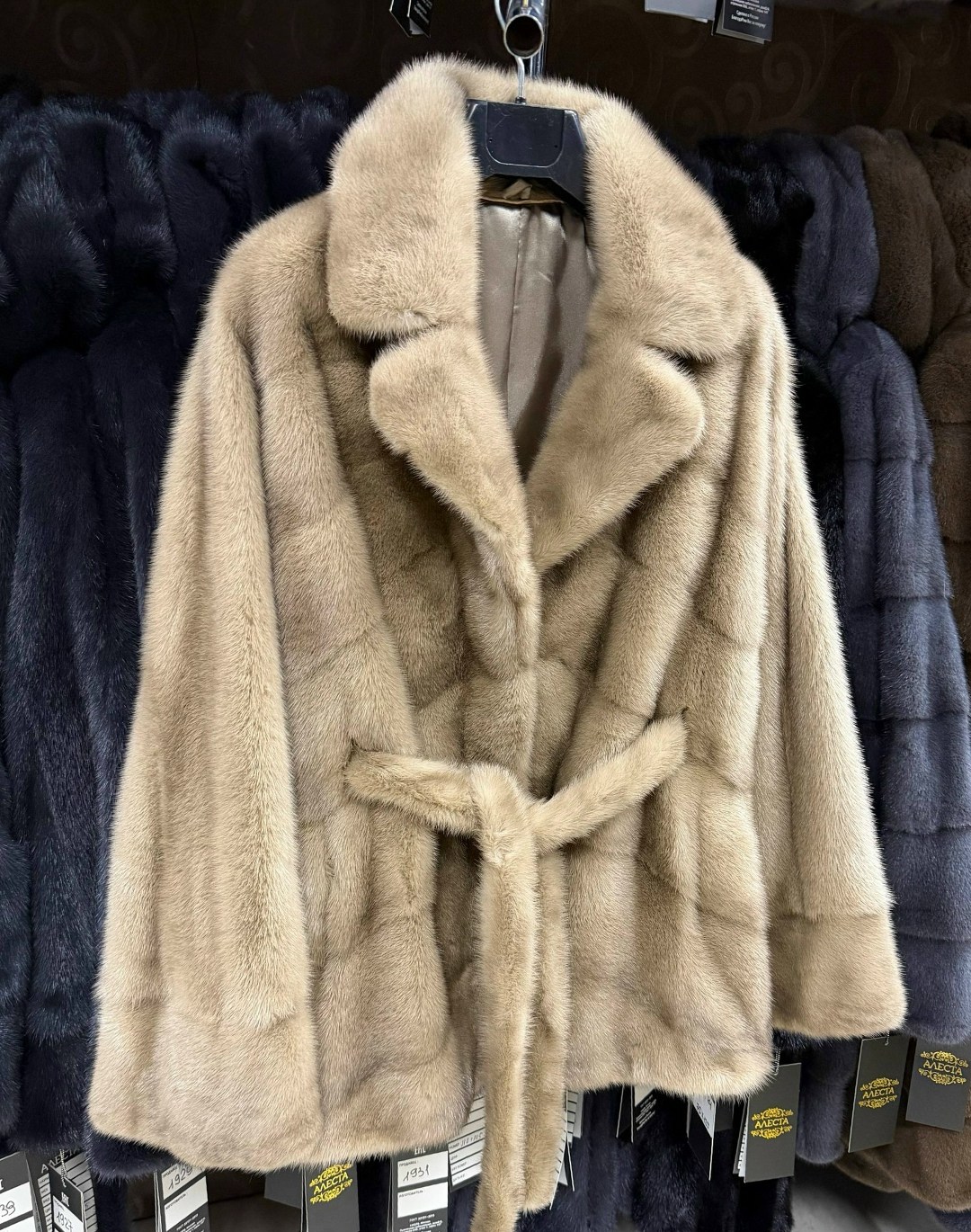 норковая шуба с английским воротником,норковая шуба,шуба,женская норковая шуба,шуба из норки