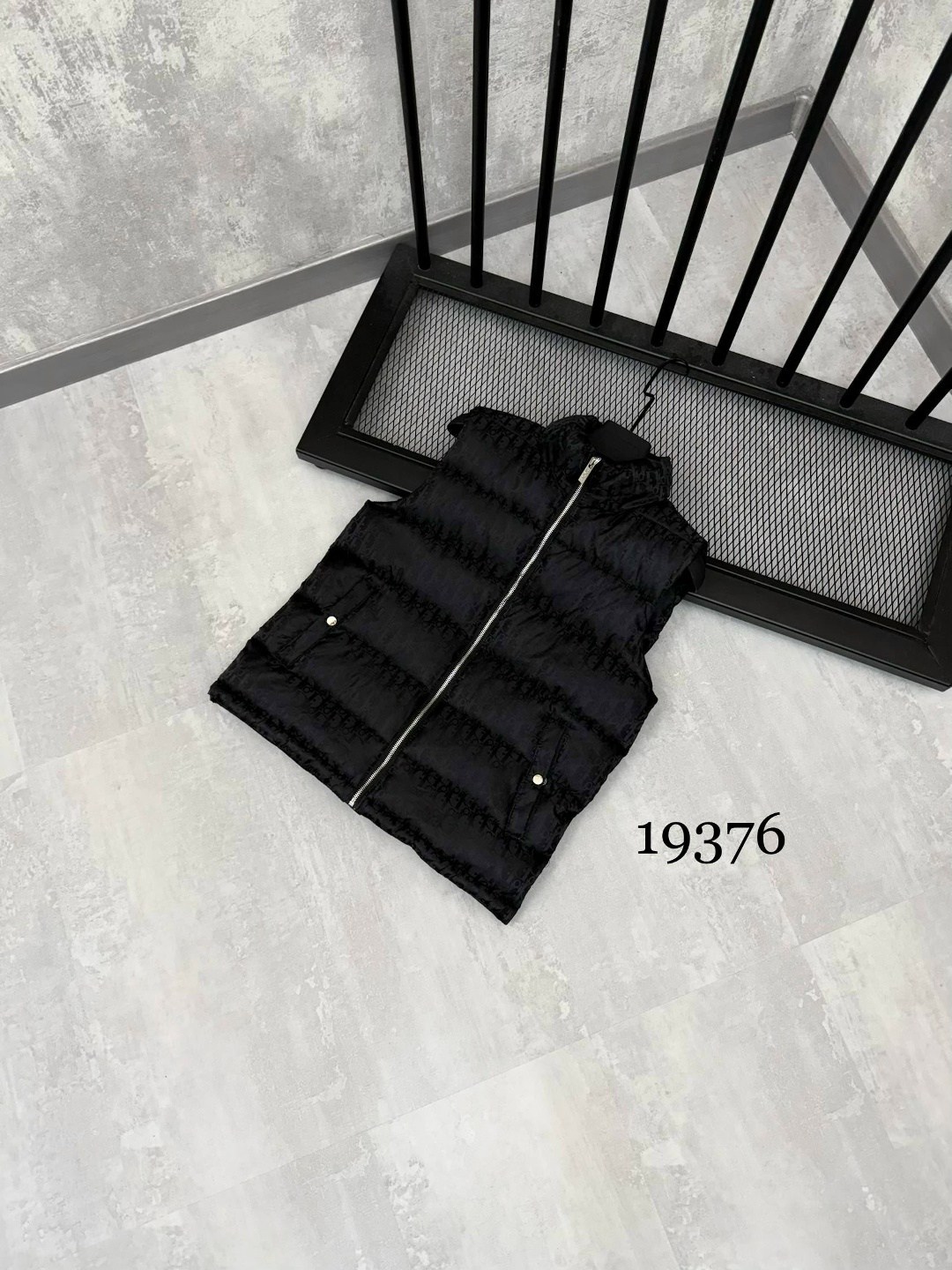 жилетка dior,жилетка диор,мужские жилетки,жилетка диор мужская,жилетка dior мужская