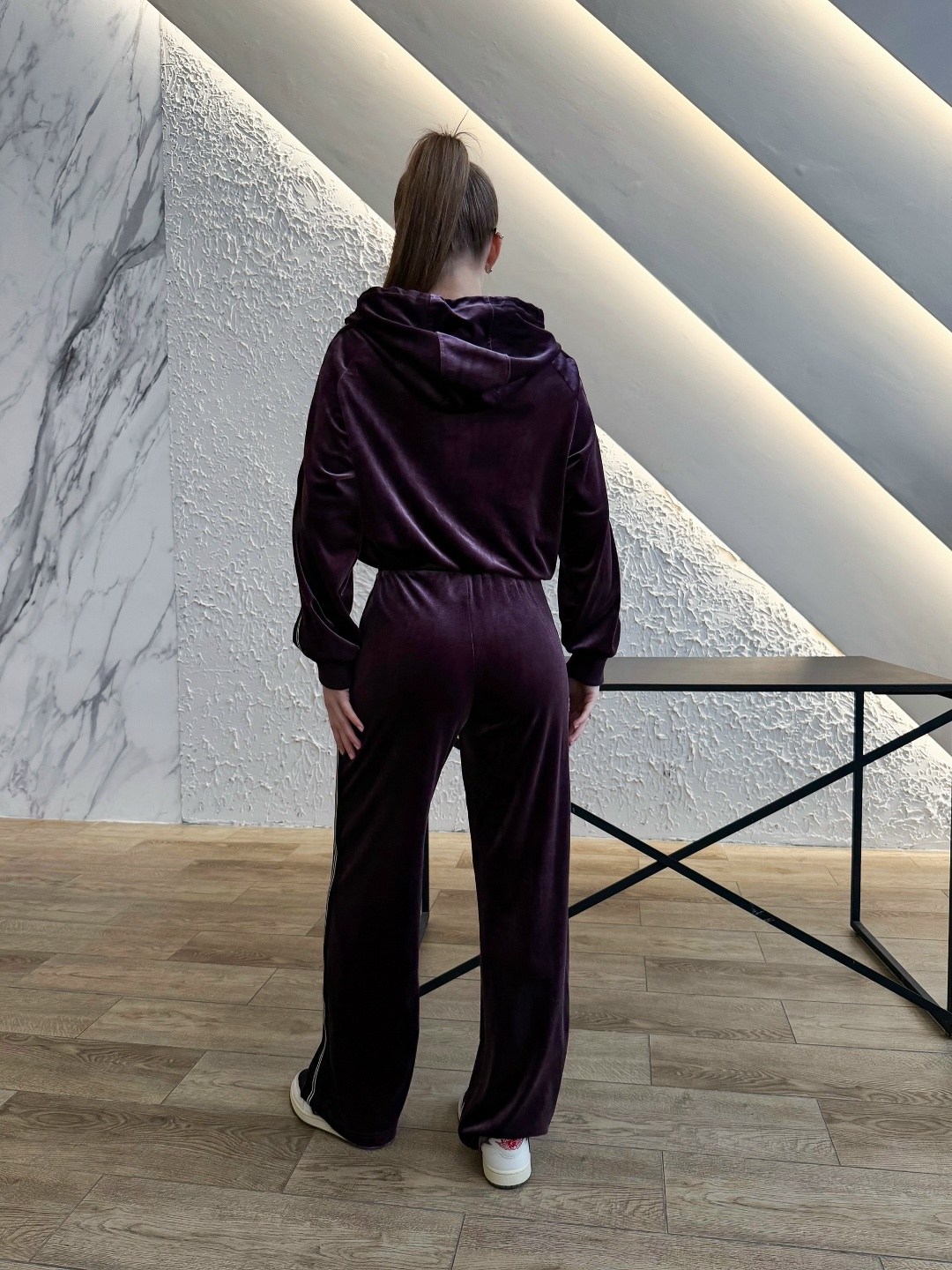 велюровый костюм,женский костюм из велюра с брюками палаццо happy fox,костюм спортивный велюровый,женский костюм из велюра с брюками палаццо happyfox,велюровый женский костюм