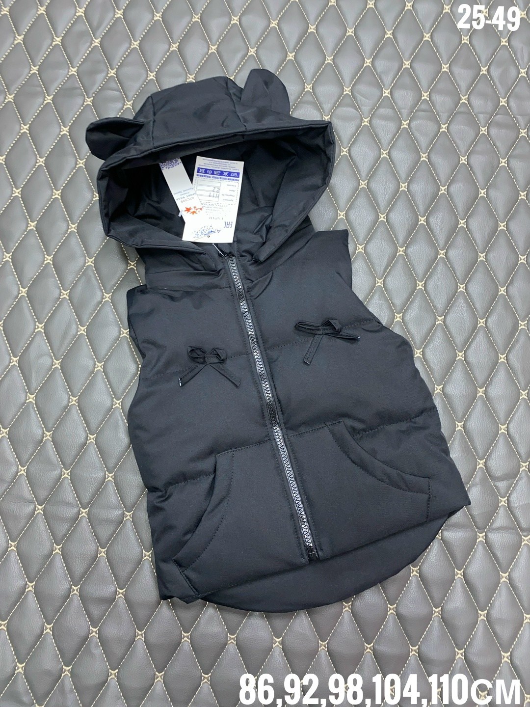 жилетка детская,детский жилет,жилетка для девочки,жилетка с капюшоном,жилет для девочек