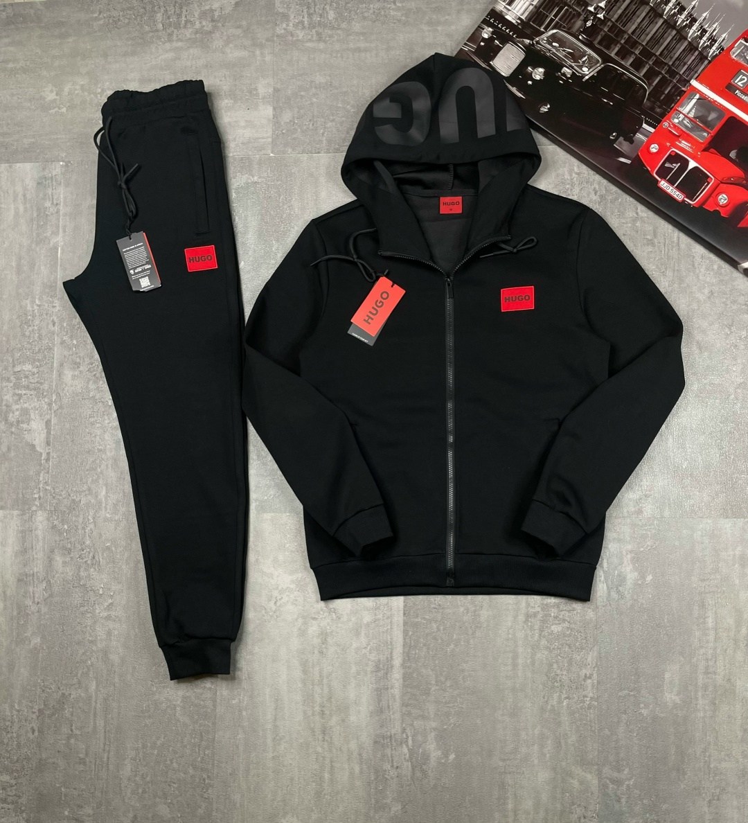 спортивный костюм hugo boss,спортивный костюм hugo,мужской спортивный костюм,спортивный костюм,спортивный костюм для мужчин