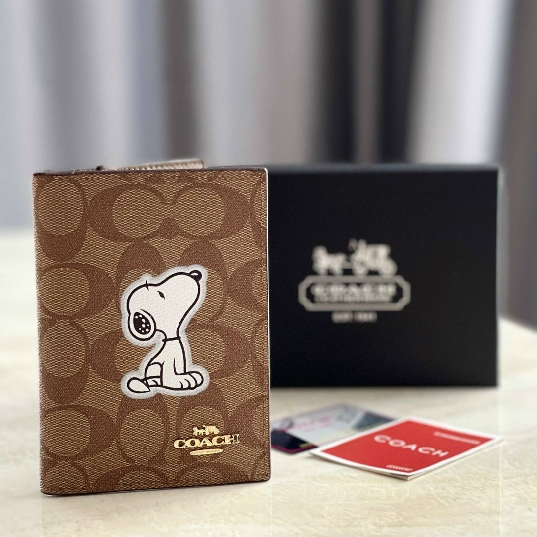 обложка на паспорт coach,обложка для паспорта,coach кошелек,кожаная обложка на паспорт coach,coach cat wallet