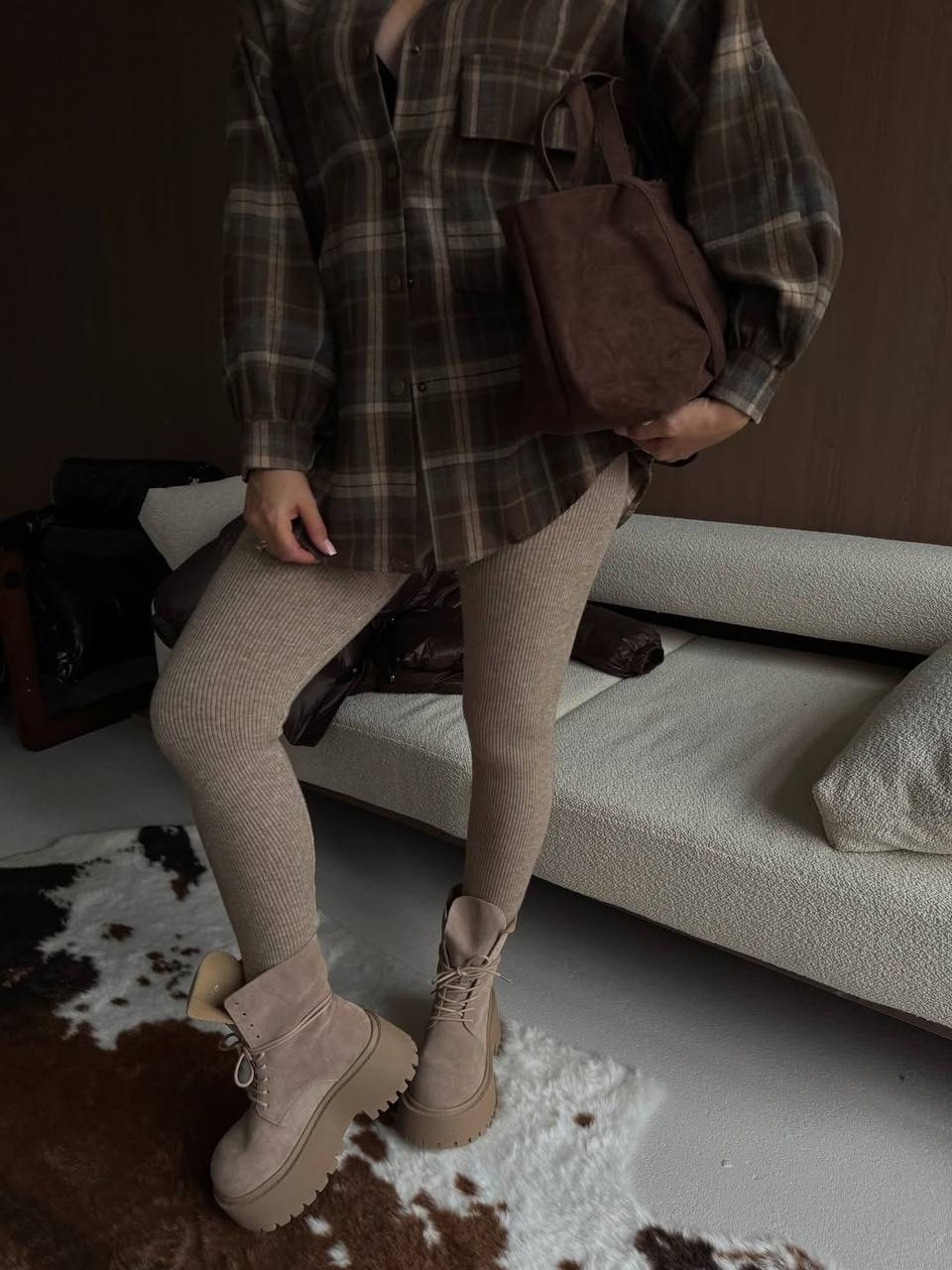 рубашка женская в клетку,рубашка клетчатая оверсайз,женская оверсайз рубашка в клетку,модные образы,рубашка в клетку оверсайз