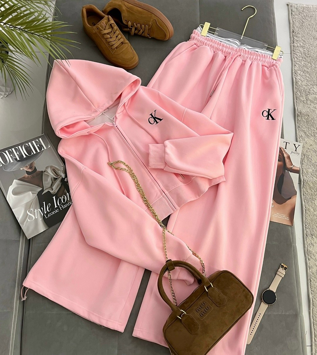 спортивные костюмы двойка,спортивный костюм двойка sporty&rich w suits,спортивный костюм,спортивные костюмы на флисе,костюм на флисе