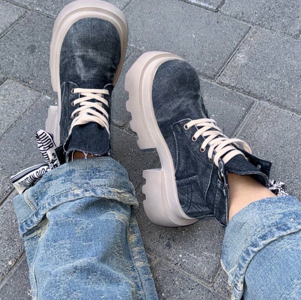 ,женская ,dekherw высокие кеды на шнуровке с конским мехом на толстой подошве черные,повседневная ,джинсовые кроссовки