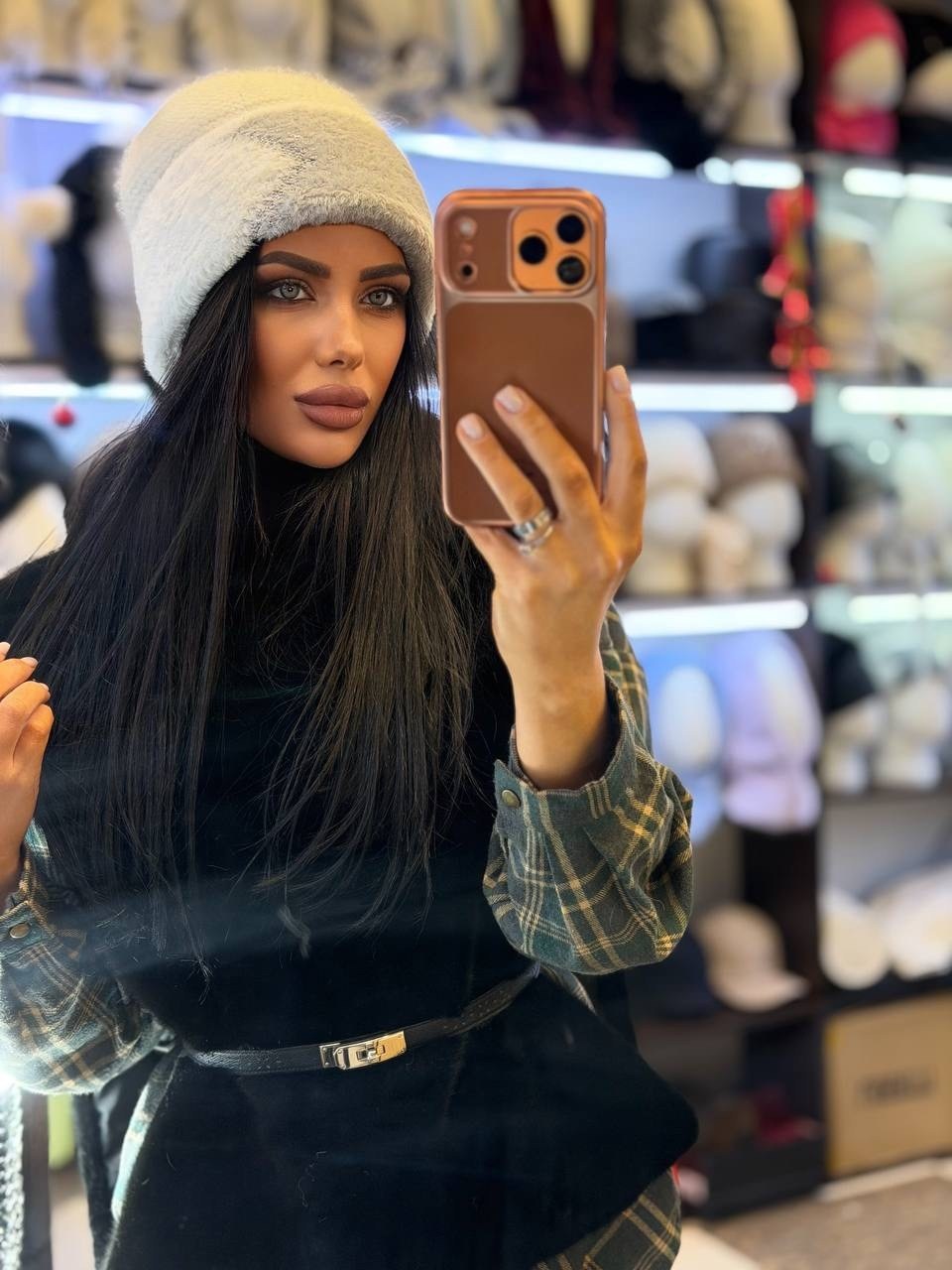 шапка меховая,шапка женская,шапка,шапка женская из ангоры,шапка зимняя