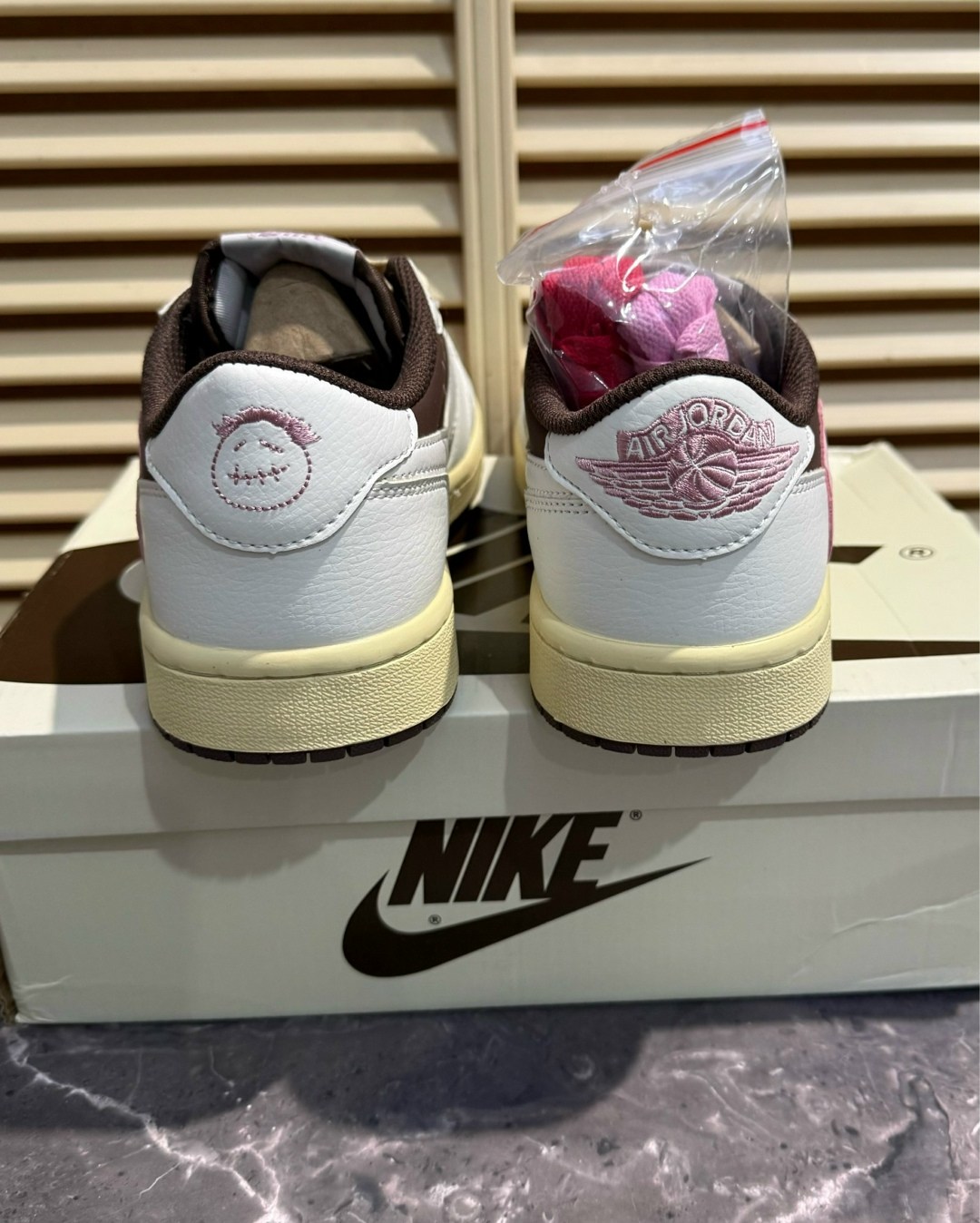 nike air jordan 1 low travis scott,кроссовки nike air jordan 1 low x travis scott,nike air jordan 1 low x travis scott,кроссовки nike travis scott x air jordan 1,air jordan 1 low travis scott