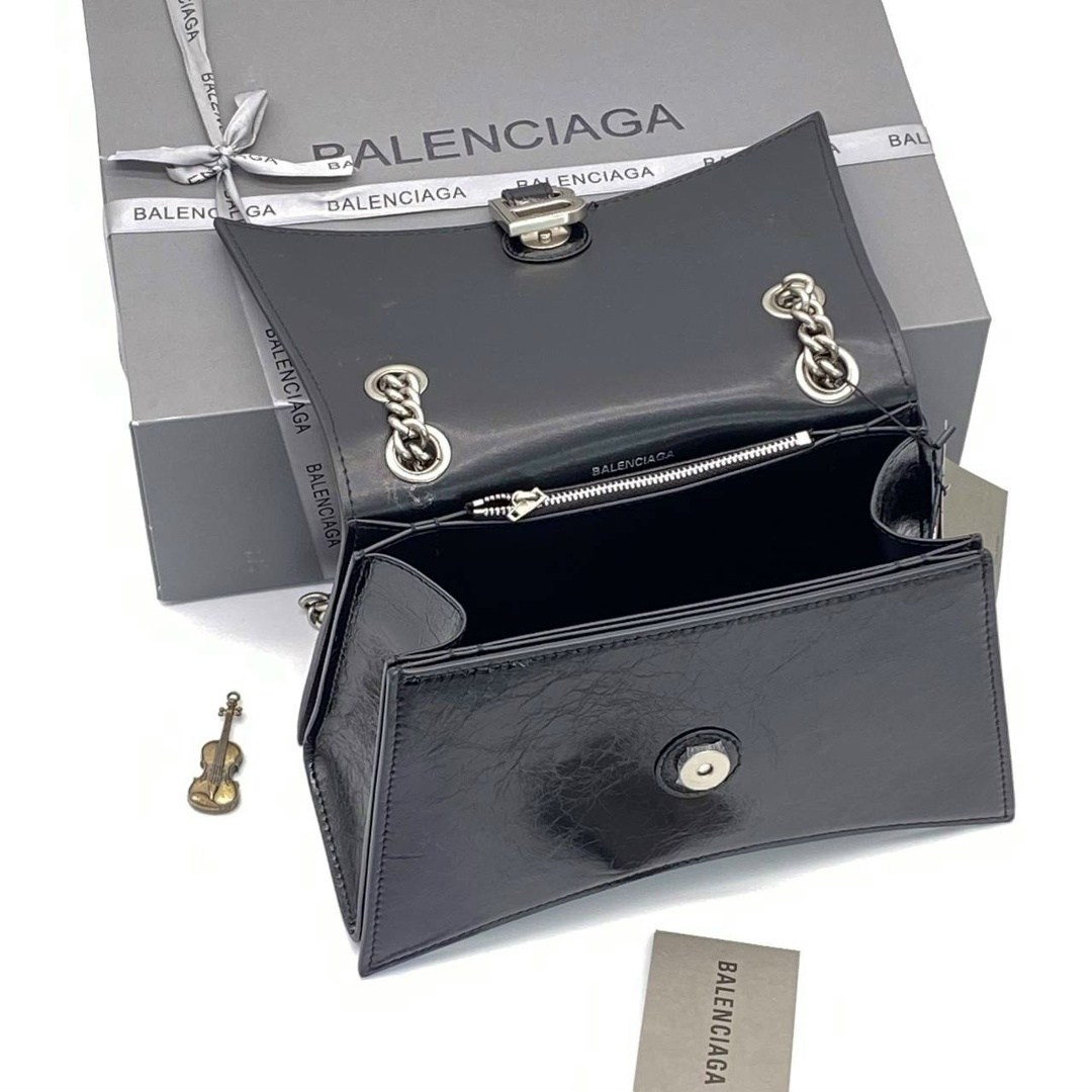 сумка balenciaga,сумки баленсиага женские через плечо,balenciaga сумка на плечо,сумка,сумка баленсиага