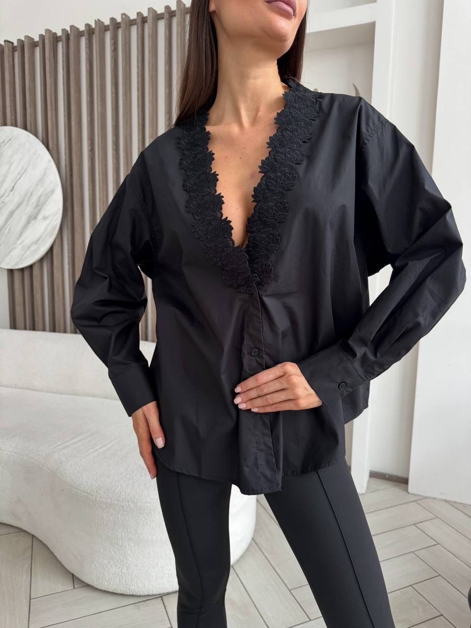 белая блузка с кружевом,кружевная блузка,блузка с кружевами,блузка с оборками,модная блузка