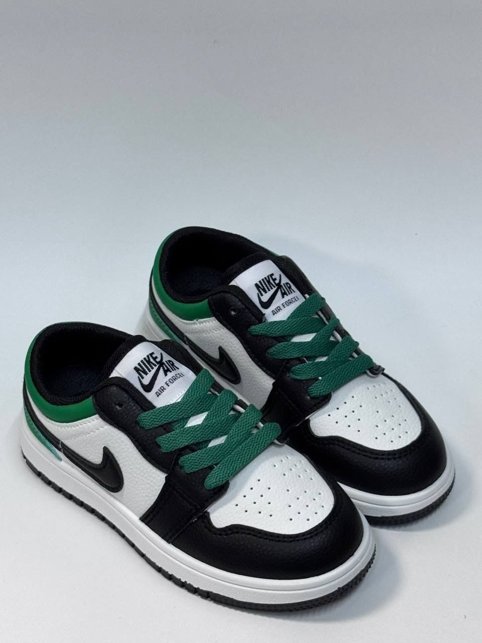 nike air jordan 1 high pine green,nike air jordan 1 low mystic green,air jordan 1 low pine green,nike air jordan 1 low,nike air jordan 1 low green