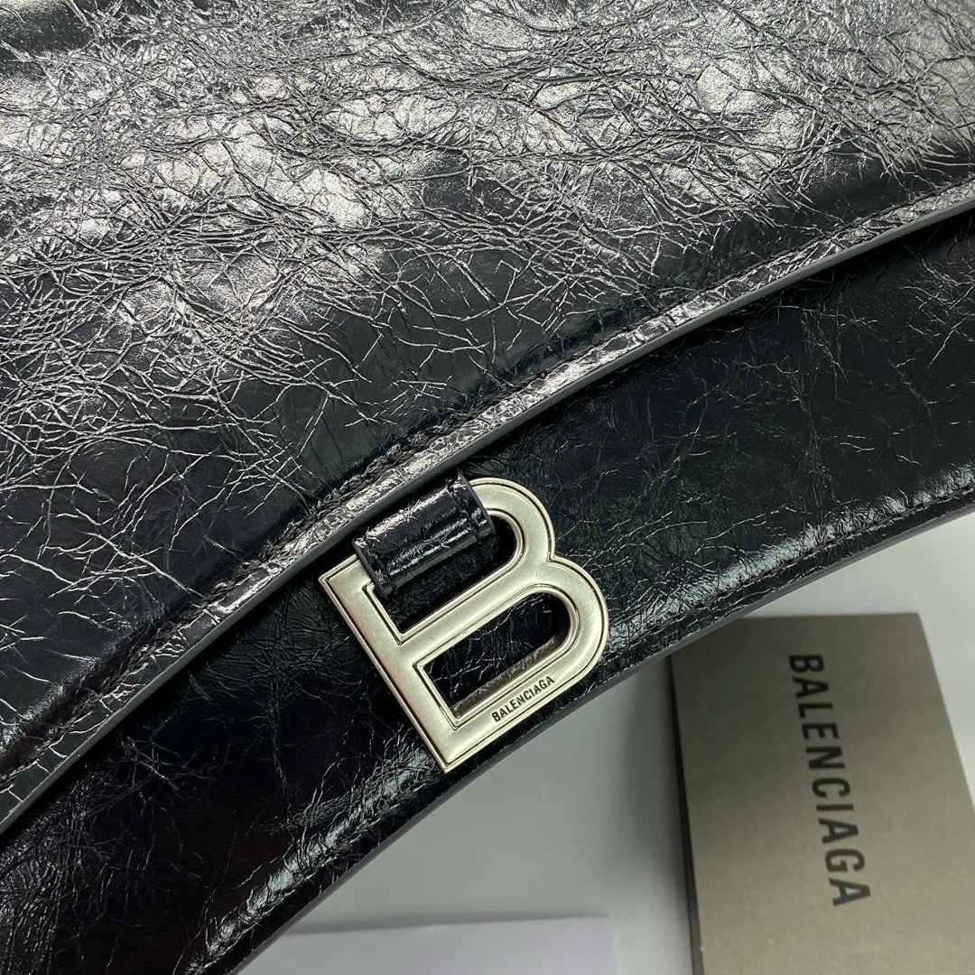 сумка balenciaga,сумки баленсиага женские через плечо,balenciaga сумка на плечо,сумка,сумка баленсиага