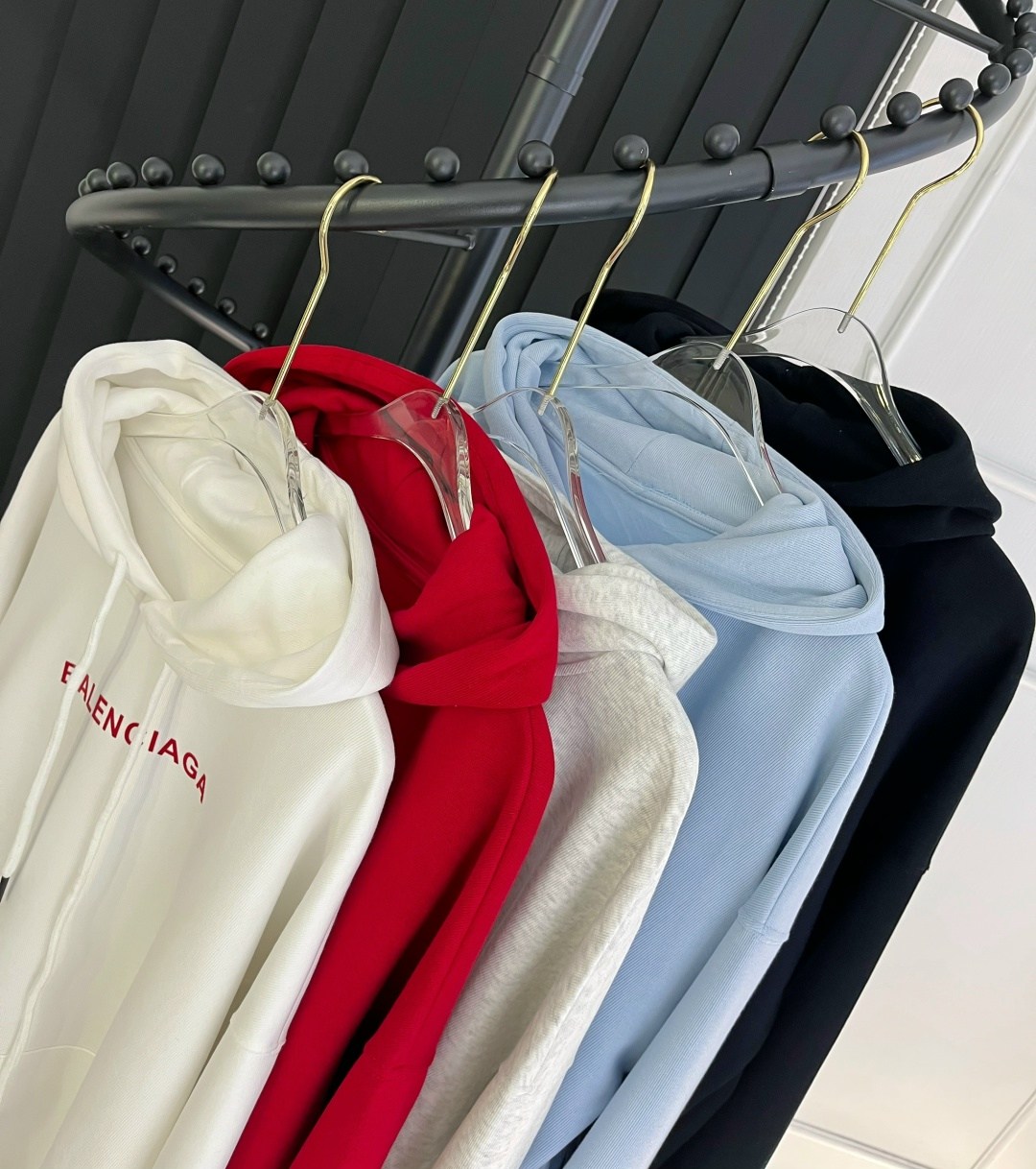 модная толстовка,женская толстовка с капюшоном,оверсайз толстовка,модные женские толстовки,женская толстовка