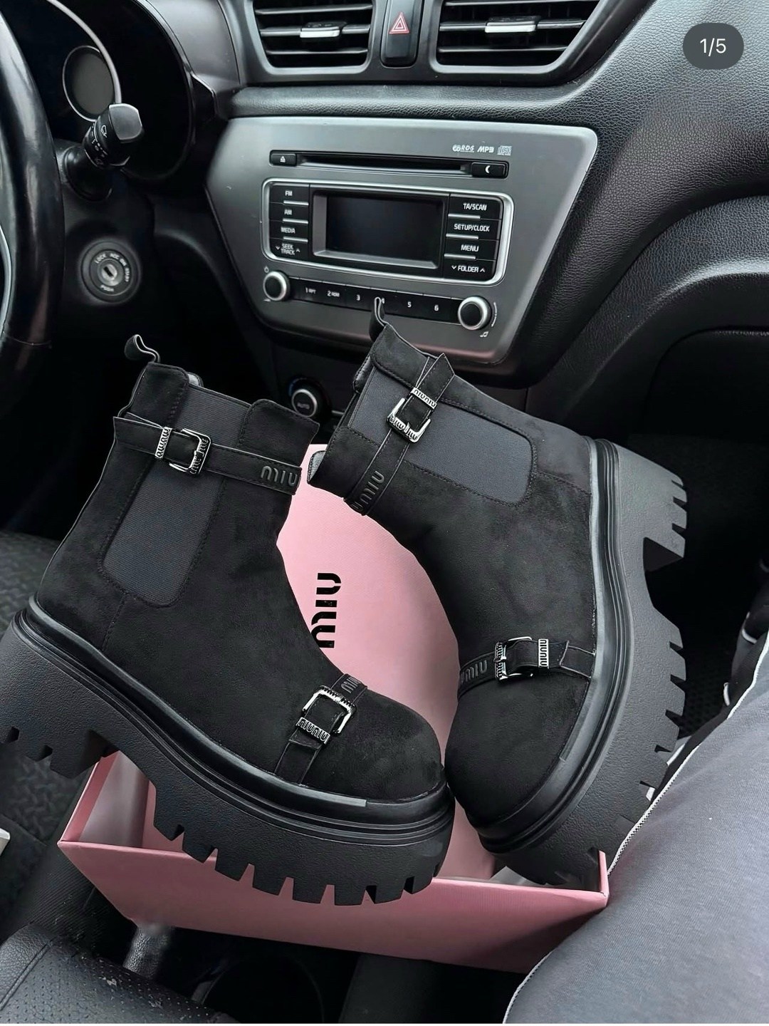 ботинки замшевые miu miu,,ботинки зимние miu miu,женские ботинки, женская