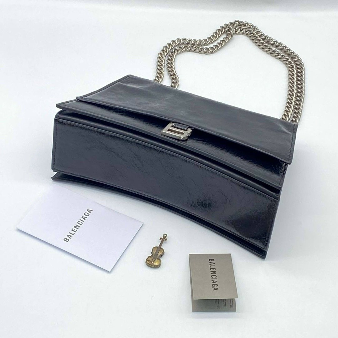 сумка balenciaga,сумка женская balenciaga,сумка balenciaga 30х16 натуральная кожа,сумки баленсиага женские через плечо,сумка через плечо в стиле balenciaga