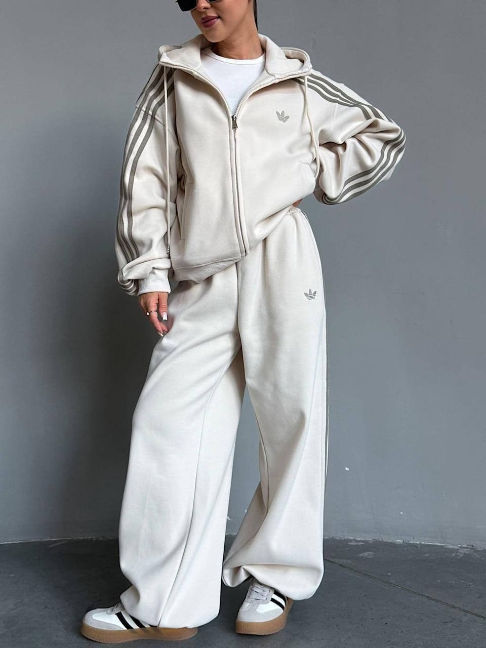 комплект одежды adidas sportswear,костюм спортивный,костюм спортивный adidas sportswear,повседневный костюм,женский костюм