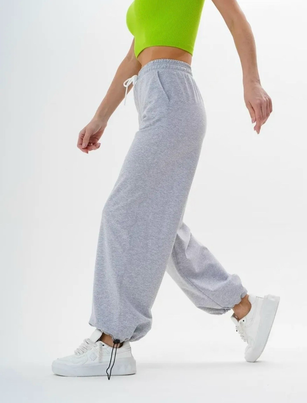 спортивные брюки,серые спортивные штаны палаццо женские,брюки спортивные женские,спортивные штаны плаццо,брюки спортивные широкие штаны с манжетами внизу dolly heaven цвет светло-серый