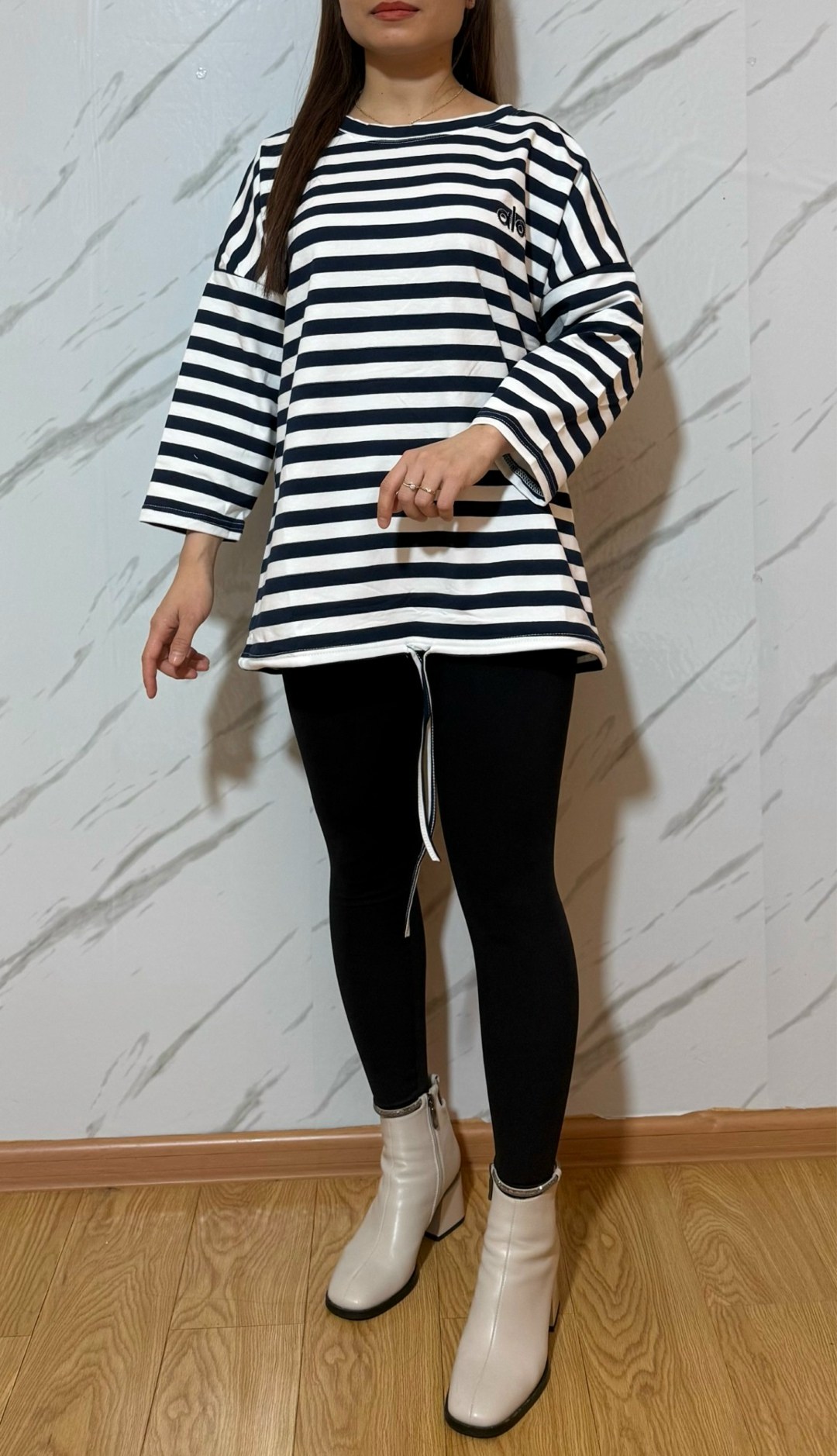 женский свитер в полоску,кофта оверсайз в полоску,кофта оверсайз,свитшот женская,кофта оверсайз в полоску трикотажная тельняшка veronii