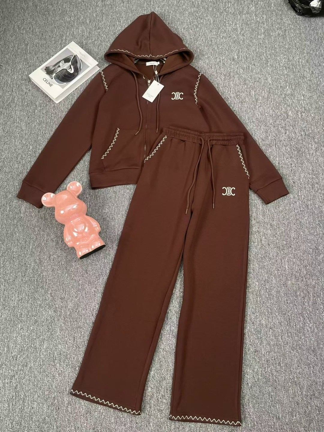 спортивный костюм женский,спортивный костюм,женский костюм,костюм коричневый,костюм двойка женский