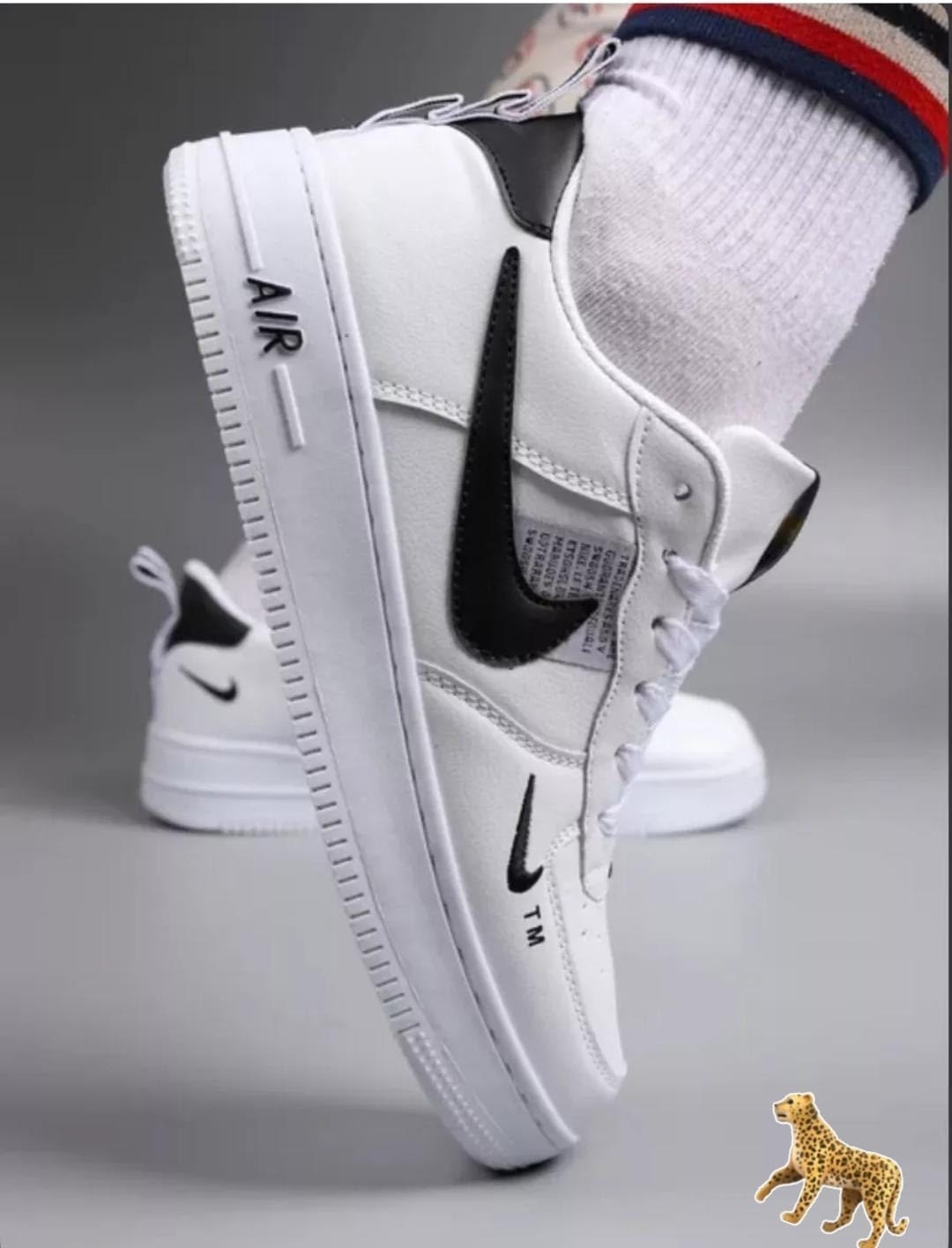 кроссовки nike air force 1 форсы спортивные черные,кроссовки nike air force 1 форсы кеды,кроссовки мужские nike air force 1,кроссовки черные,кроссовки мужские nike air force 1 low 'black'