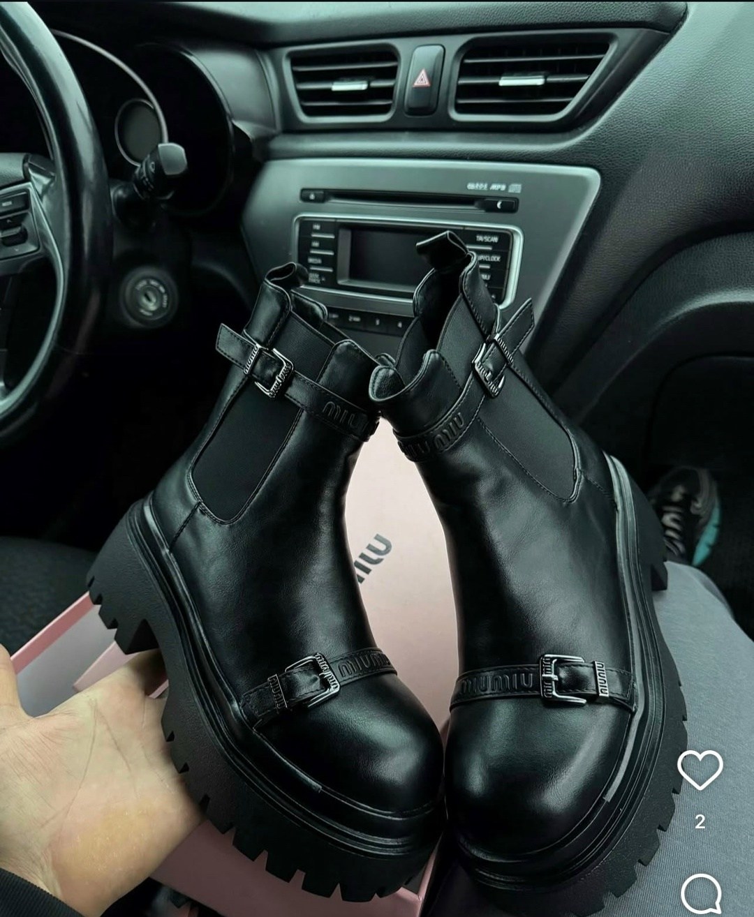 ботинки замшевые miu miu,,ботинки зимние miu miu,женские ботинки, женская