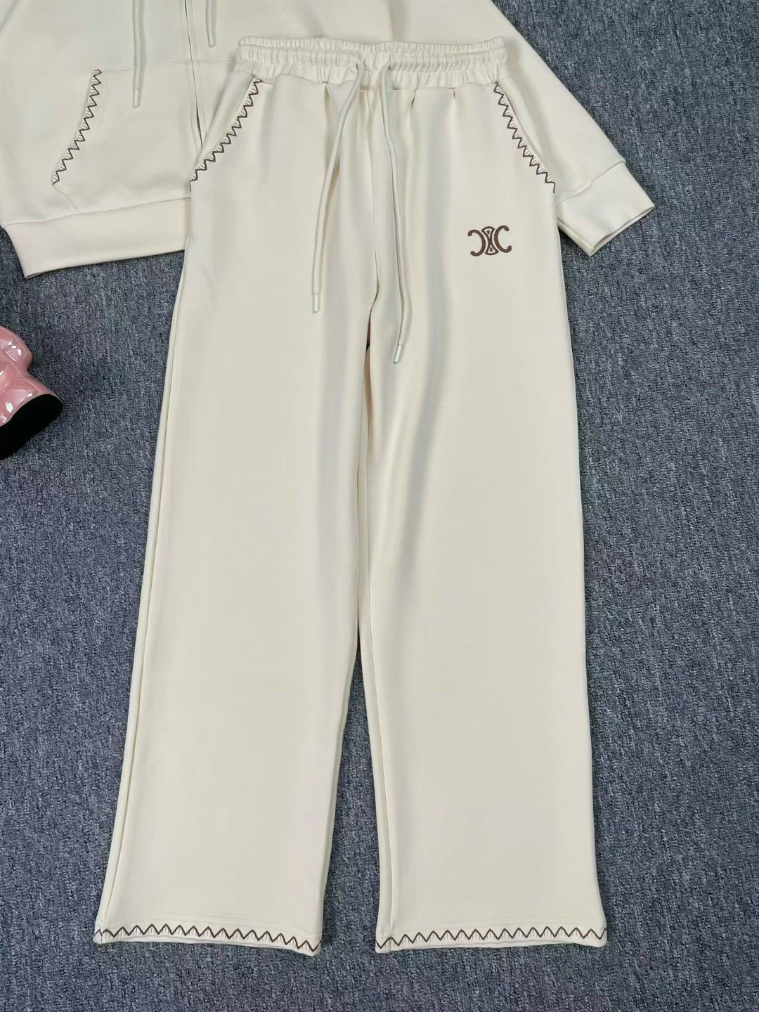 стильные костюмы,женский костюм,loro piana женский бежевый костюм premium,костюм спортивный,спортивный костюм женский