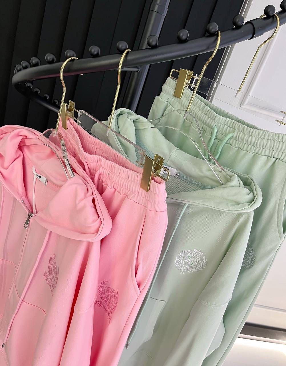 спортивный костюм женский,розовые костюмы,костюм спортивный,спортивный костюм спортивные костюмы,розовые спортивные костюмы