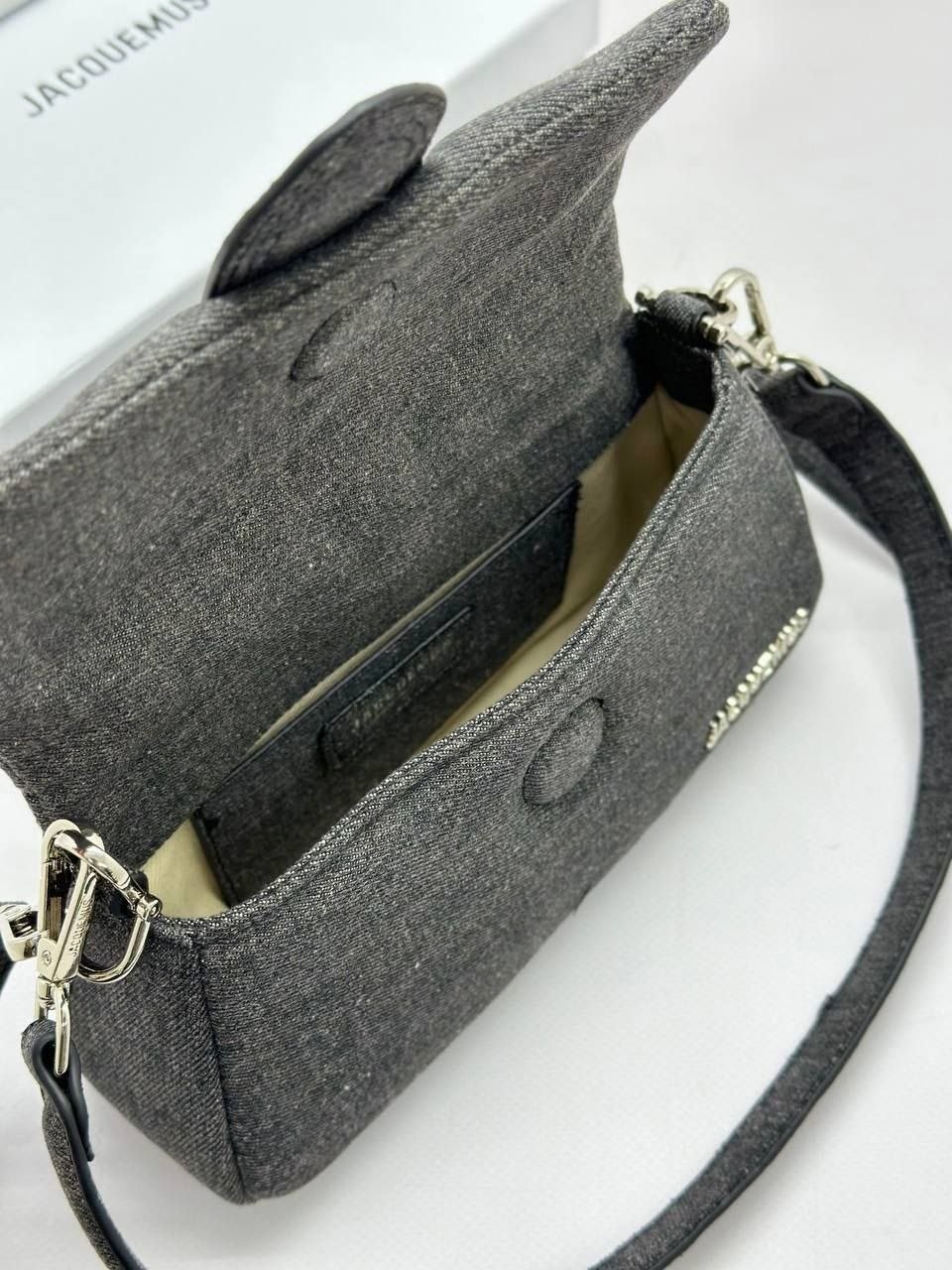 сумка jacquemus,сумка,сумка женская jacquemus,женская сумка,сумка через плечо jacquemus