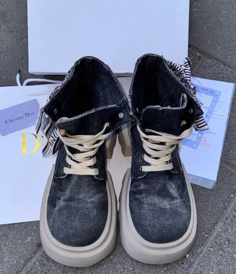 ,женская ,dekherw высокие кеды на шнуровке с конским мехом на толстой подошве черные,повседневная ,джинсовые кроссовки