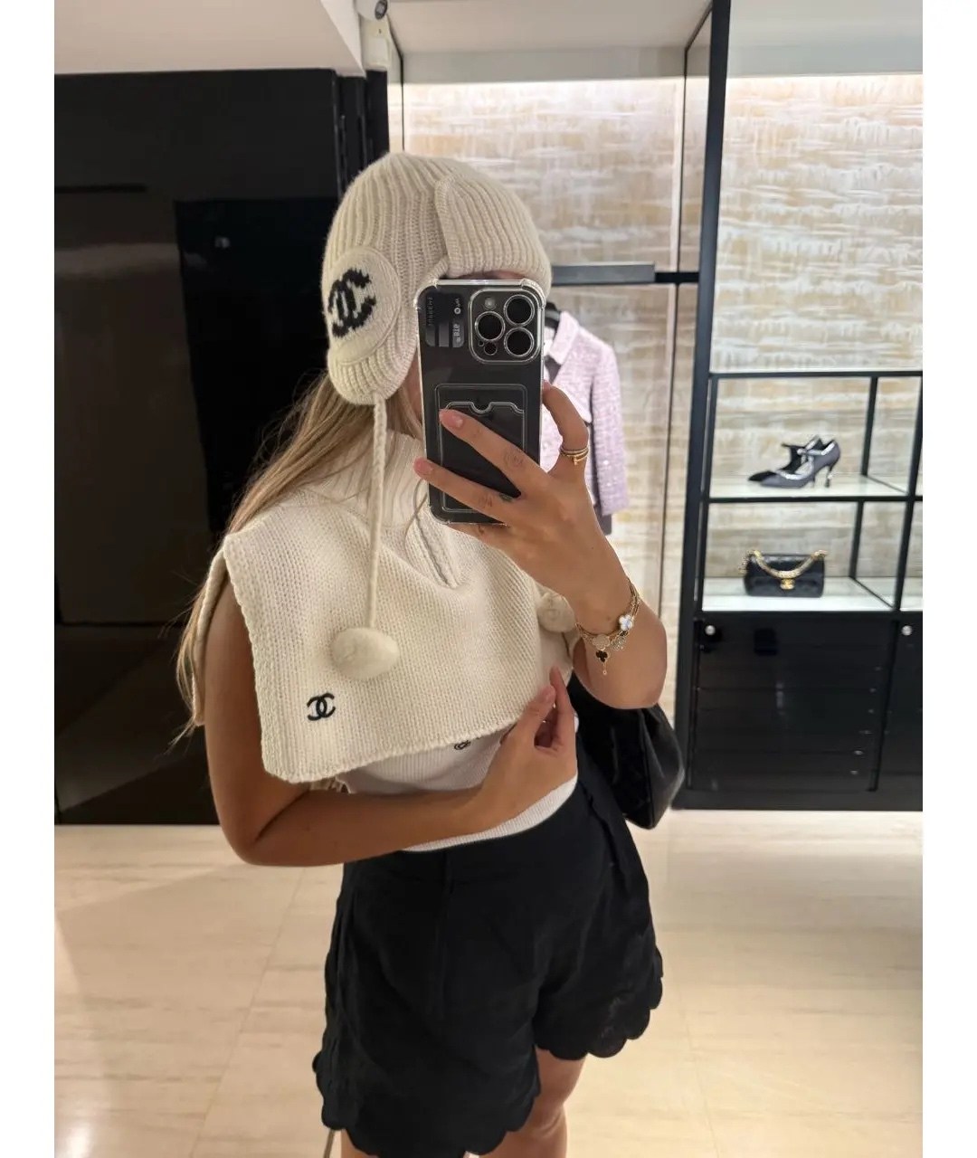 шапка chanel,шапка chanel бини с отворотом черная,шапка chanel черный,зимняя вязаная шапка в стиле chanel,шапка шанель