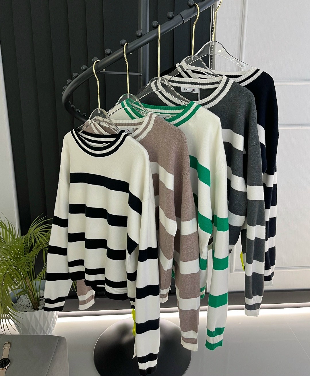 женский свитер в полоску,полосатый свитер,джемпер в полоску,модные свитера,женская кофта