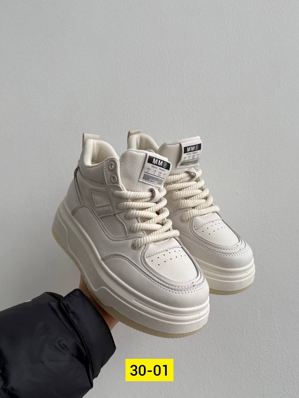 ,кроссовки женские,белые кроссовки,спортивная , женская