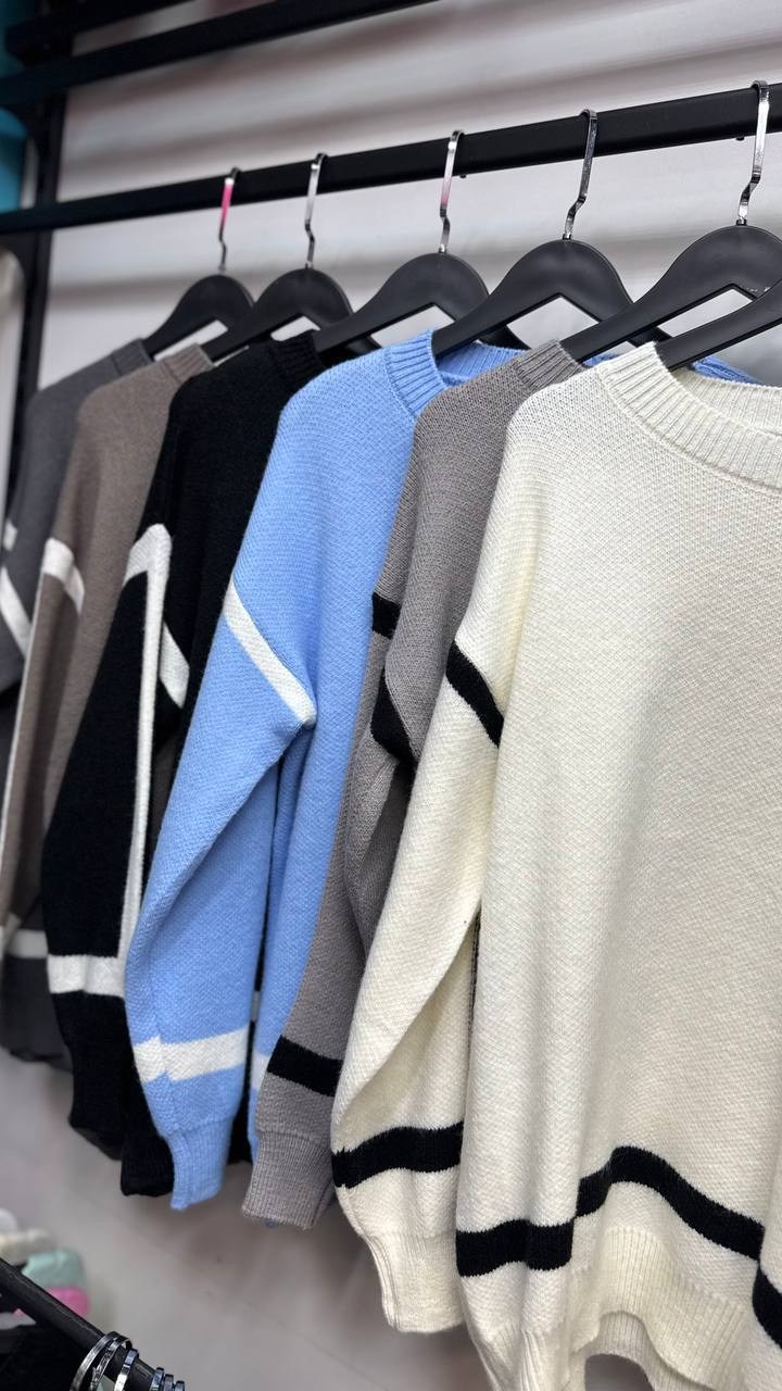 рваный женский свитер,кофта модная,рваный свитер,джемпер с дырками,свитер женский